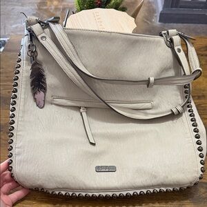 Jessica Simpson purse